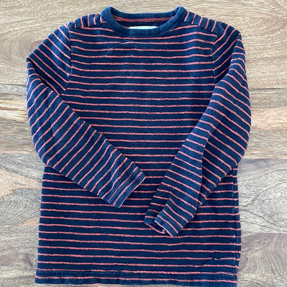 Long sleeved top